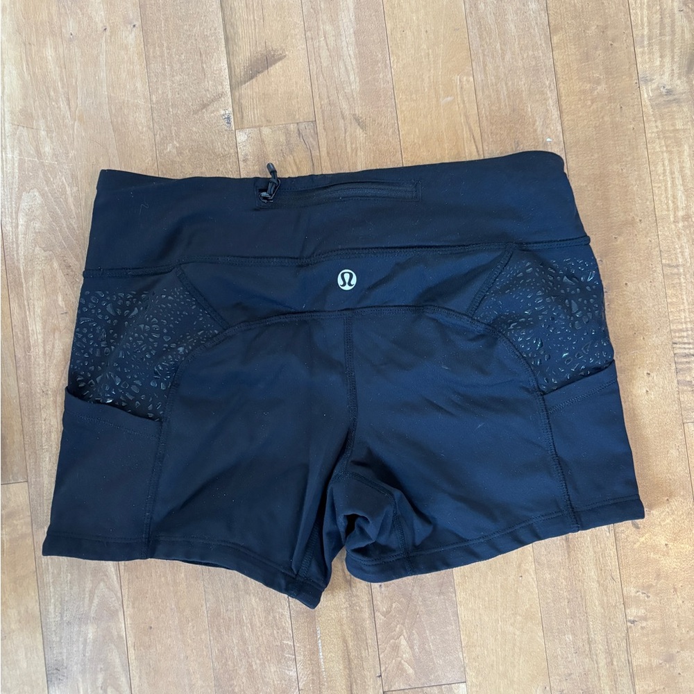 Lululemon Short Shorts